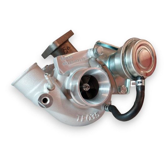 Mitsubishi Pajero Delica Turbo 2.8 TD Engine 4M40 Turbocharger